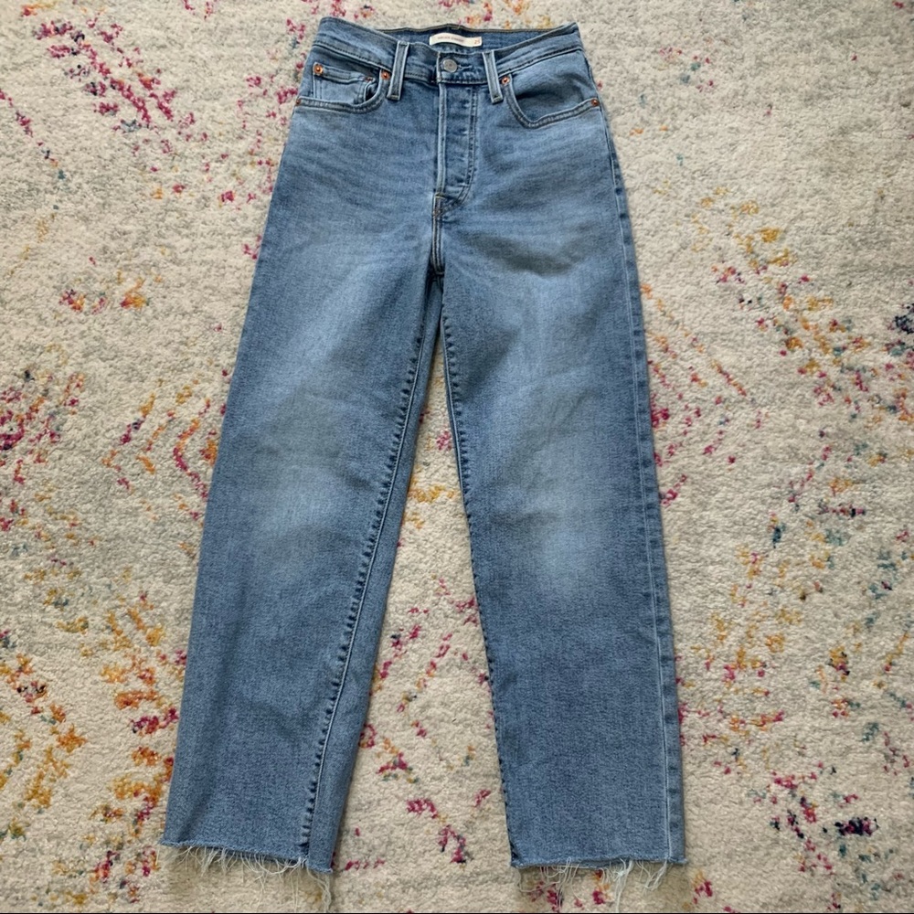 Levi's Ribcage Straight Ankle in Light Blue sz 25